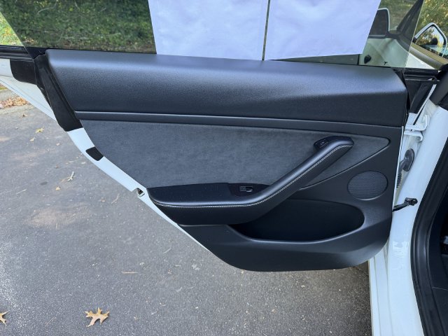 Used 2022 Tesla Model 3 Long Range AWD/4WD image 15