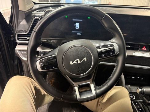 Certified 2023 Kia Sportage EX image 15