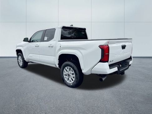 New 2025 Toyota Tacoma SR5 image 7
