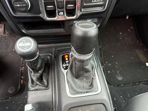 Used 2021 Jeep Gladiator Sport image 34