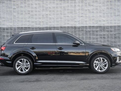 Used 2024 Audi Q7 2.0T Premium image 4