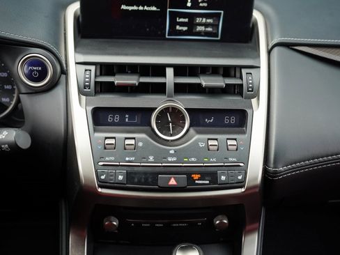 Used 2018 Lexus NX 300h AWD image 31