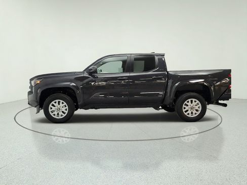 Used 2026 Toyota Tacoma SR5 RWD image 8