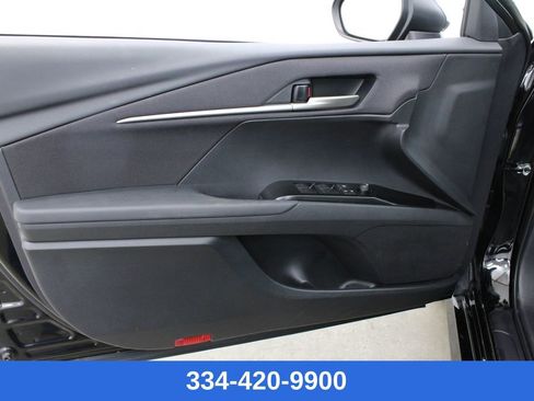 Used 2025 Toyota Camry LE image 15