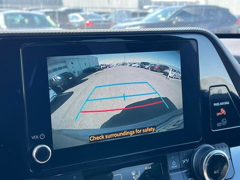 Used 2024 Toyota Highlander XSE FWD image 20