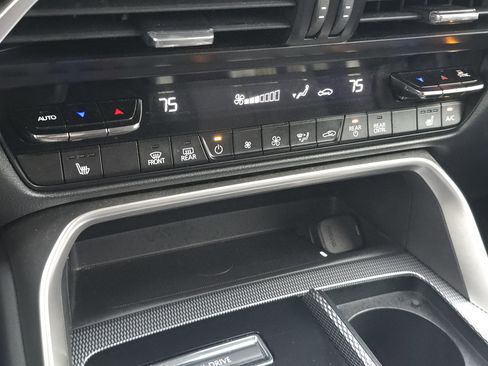 Used 2024 MAZDA CX-90 3.3 Turbo w/ Preferred Plus image 22