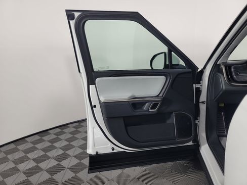 Used 2024 Rivian R1S Adventure image 16