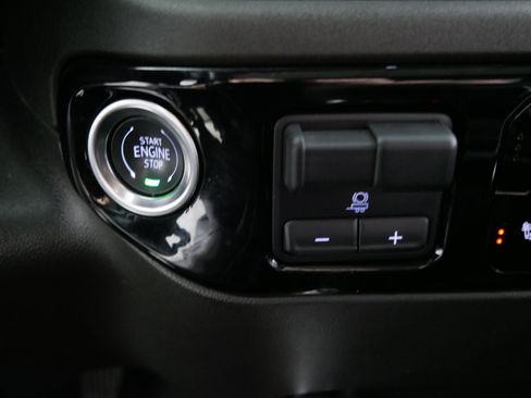 Used 2025 Chevrolet Silverado 1500 LT Trail Boss w/ LT Trail Boss Premium Package image 29