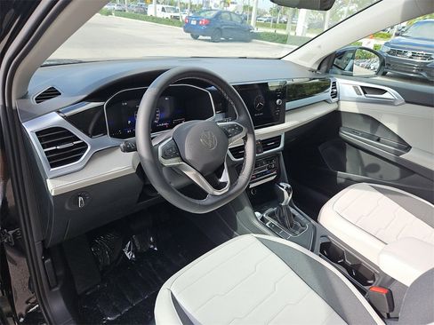 New 2025 Volkswagen Taos SE image 8
