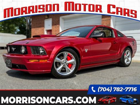 Used 2009 Ford Mustang GT RWD image 1