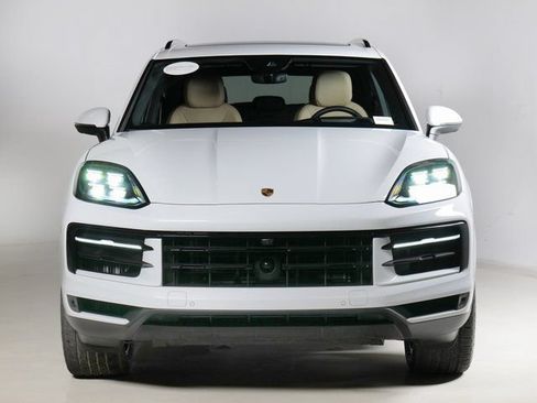 Certified 2026 Porsche Cayenne AWD/4WD image 6