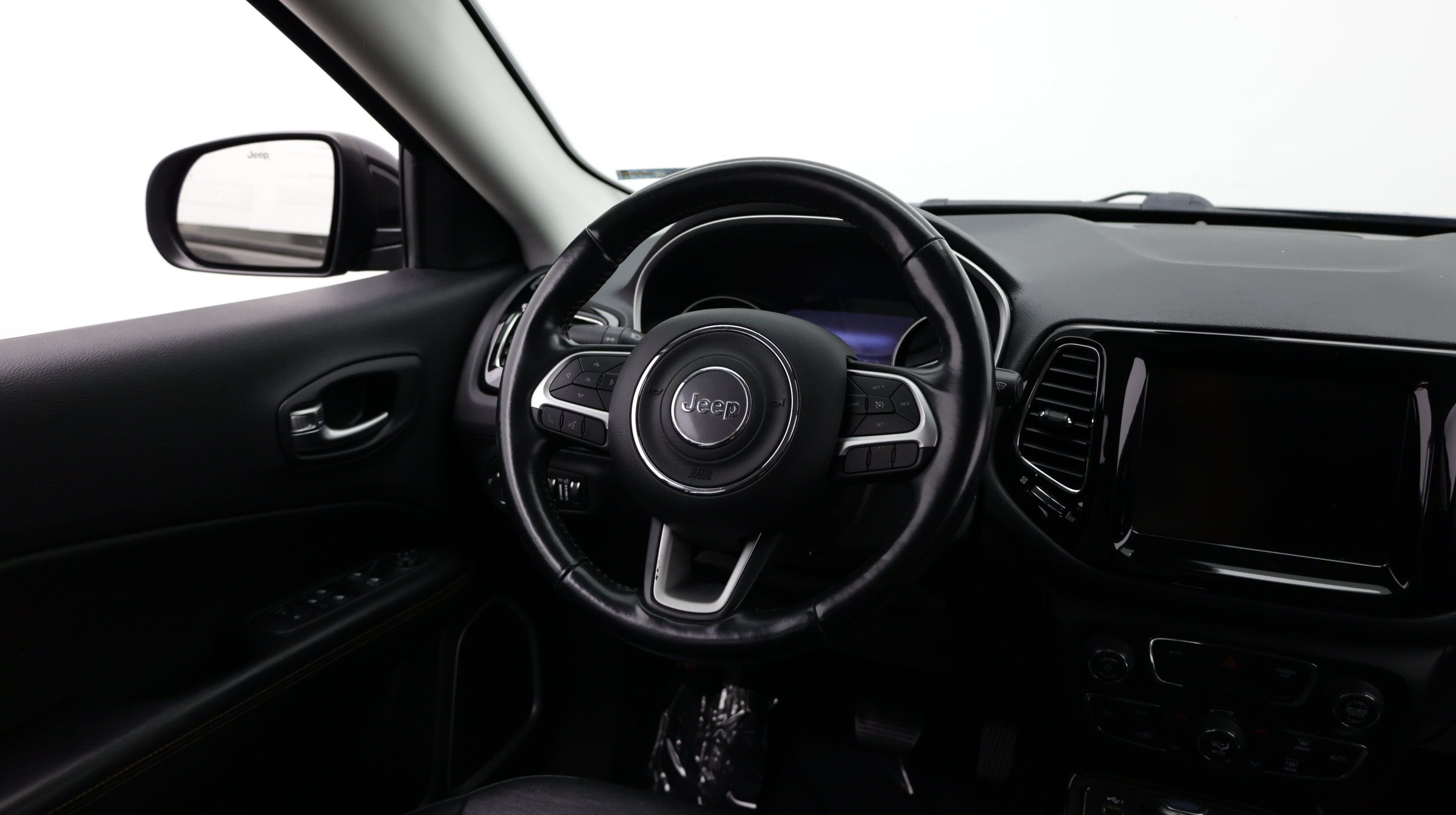 Used 2020 Jeep Compass Limited FWD image 31
