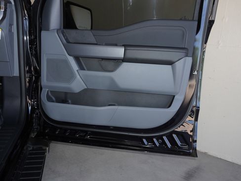 New 2025 Ford F150 XLT w/ Equipment Group 302A MID image 43