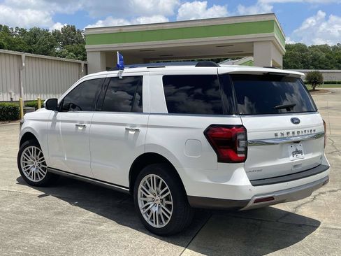 Used 2024 Ford Expedition Limited RWD image 5