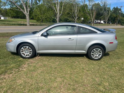Used 2010 Chevrolet Cobalt LT image 7