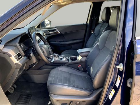 Used 2023 Mitsubishi Outlander SE AWD/4WD image 8