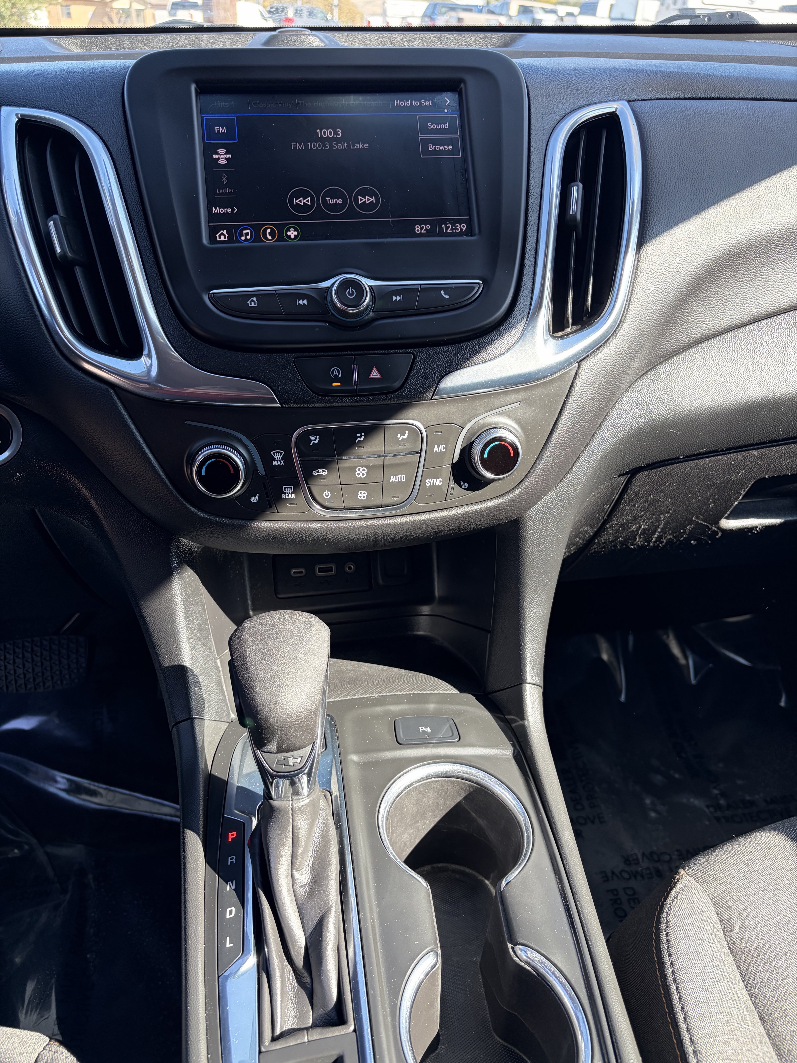 Used 2023 Chevrolet Equinox LT w/ Driver Convenience Package AWD/4WD image 21