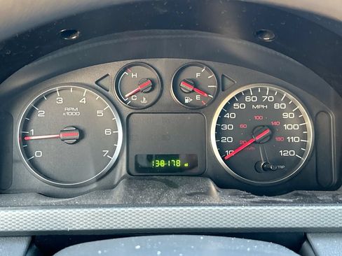 Used 2006 Ford Five Hundred SE FWD image 19