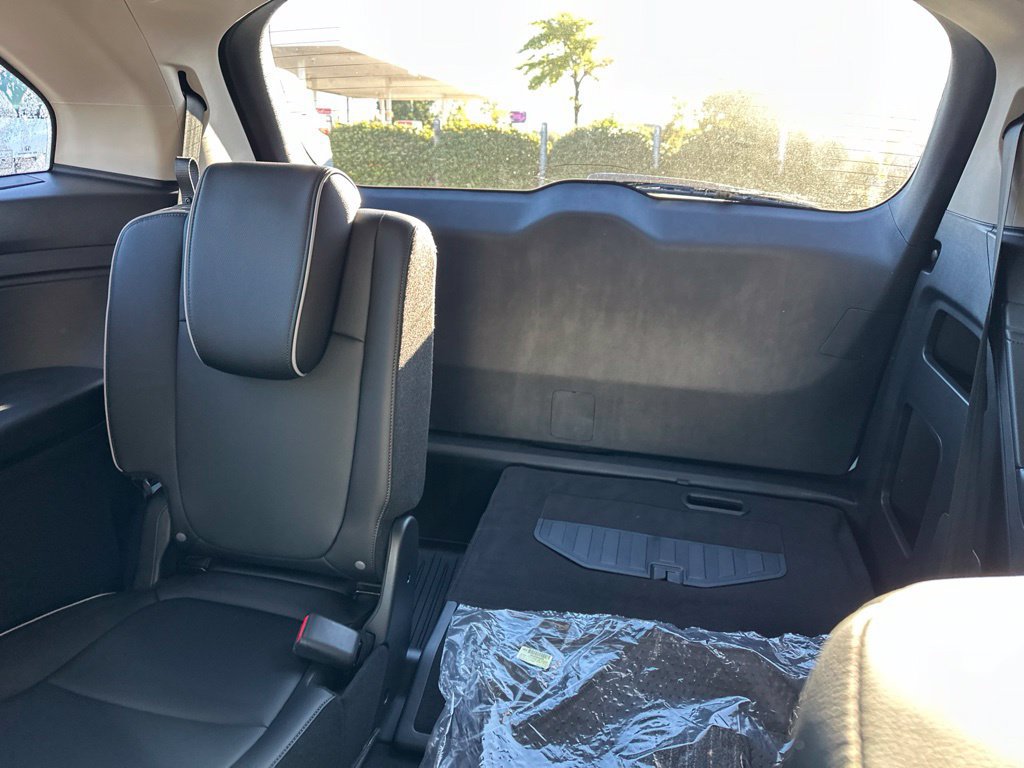 New 2027 Honda Odyssey Touring image 14