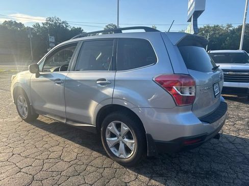 Used 2015 Subaru Forester 2.5i Limited AWD/4WD image 4