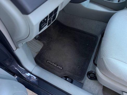 Used 2010 Toyota Prius FWD image 16