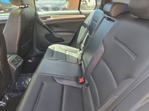 Used 2015 Volkswagen Golf TDI SE w/ Lighting Package FWD image 21