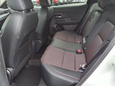 New 2025 Nissan Kicks SR image 6