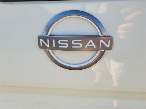 Certified 2022 Nissan Frontier SV image 10