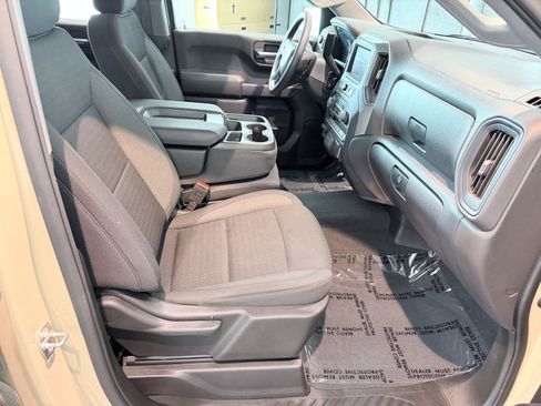 Used 2023 Chevrolet Silverado 1500 Custom Trail Boss w/ LPO, Dark Essentials Package AWD/4WD image 30