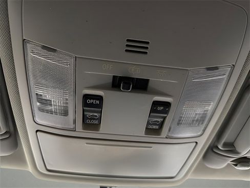 Used 2016 Toyota RAV4 XLE image 24