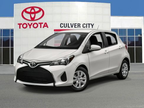 Used 2015 Toyota Yaris LE image 1