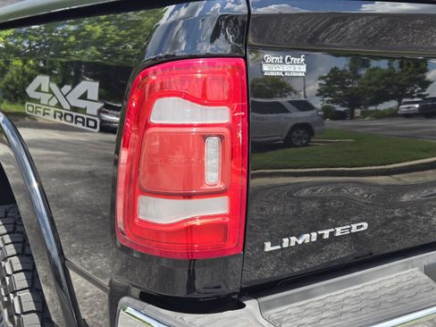 Used 2019 RAM 2500 Limited AWD/4WD image 9