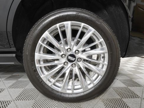 Used 2025 Cadillac Escalade Premium Luxury w/ Touring Package image 35