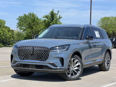 New 2025 Lincoln Aviator Reserve image 2