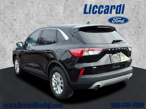 Certified 2022 Ford Escape SE image 4