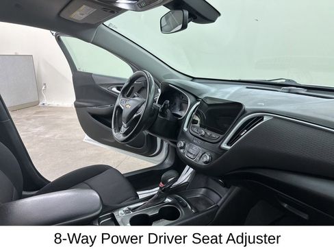 Used 2022 Chevrolet Malibu RS image 20
