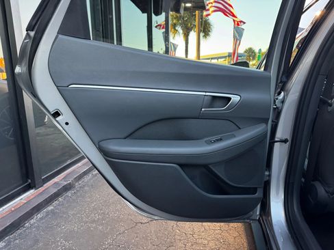 Used 2020 Hyundai Sonata SEL Plus w/ Tech Package image 23