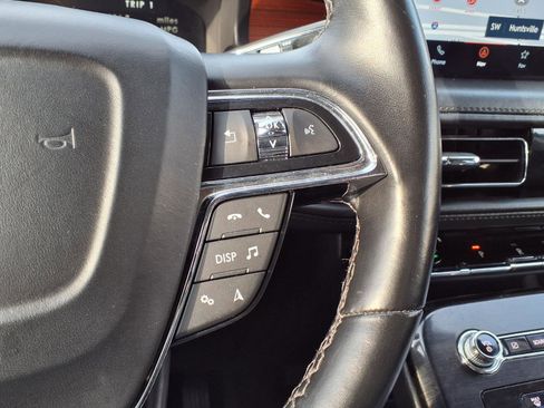 Used 2022 Lincoln Nautilus Reserve w/ Luxury Package image 23