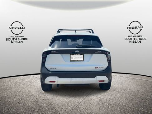 Used 2026 Nissan Kicks SR w/ Cold Weather Package AWD/4WD image 6