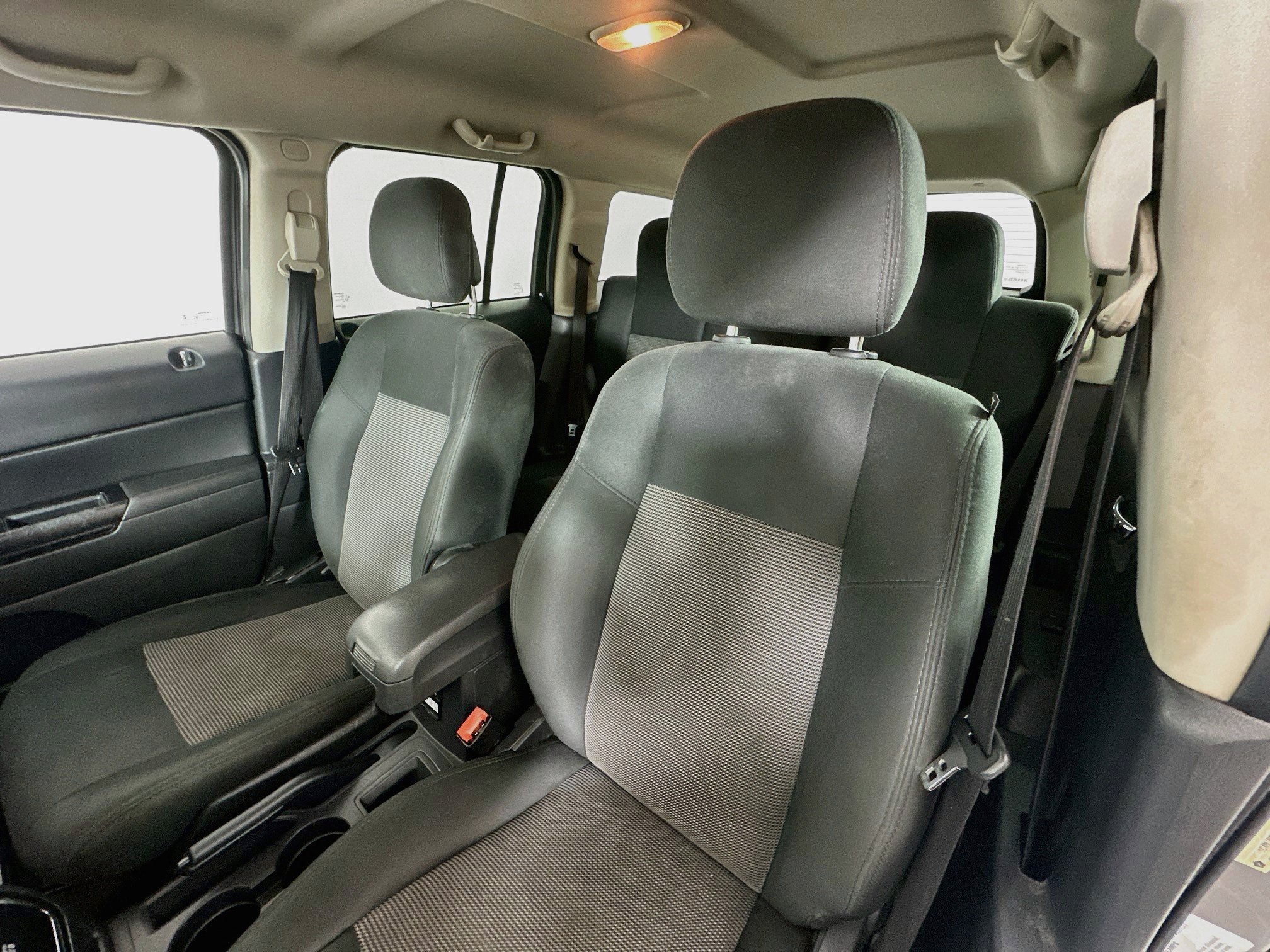 Used 2014 Jeep Patriot Latitude FWD image 19