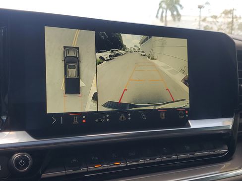 Used 2025 Chevrolet Silverado 1500 High Country w/ Technology Package image 26