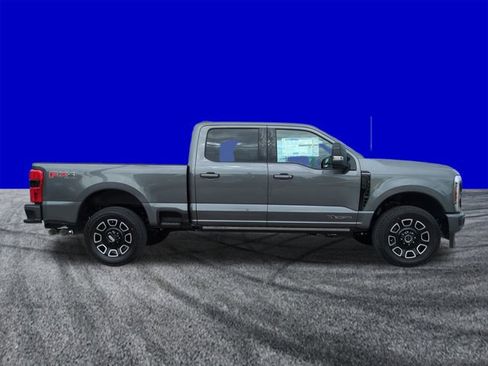New 2026 Ford F350 Platinum w/ FX4 Off-Road Package image 3