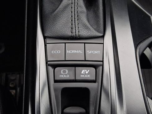 Used 2026 Toyota Camry SE FWD image 25