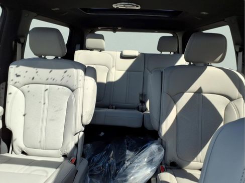 New 2026 Jeep Grand Wagoneer Limited AWD/4WD image 25