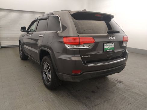 Used 2018 Jeep Grand Cherokee Limited AWD/4WD image 5