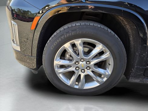 Used 2023 Chevrolet Traverse High Country w/ LPO, 'HIT The Road' Package image 28