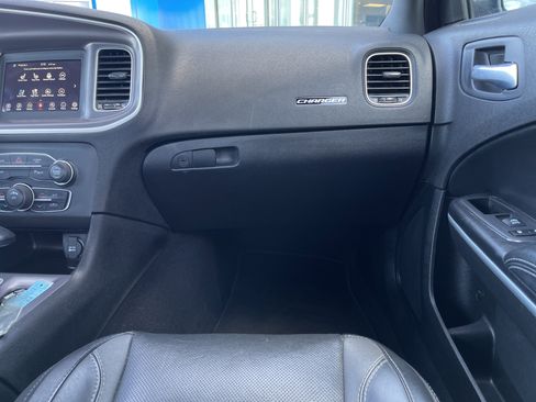 Used 2022 Dodge Charger SXT w/ Leather Interior Group image 28