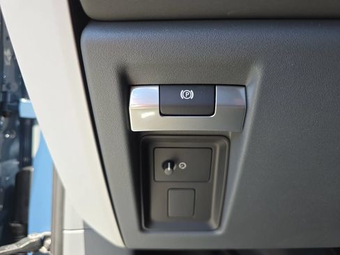 New 2026 Land Rover Defender 110 S AWD/4WD image 27