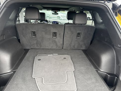 Used 2022 Chevrolet Blazer RS w/ Enhanced Convenience Package image 5