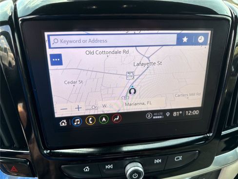 Used 2023 Chevrolet Traverse Premier FWD image 26